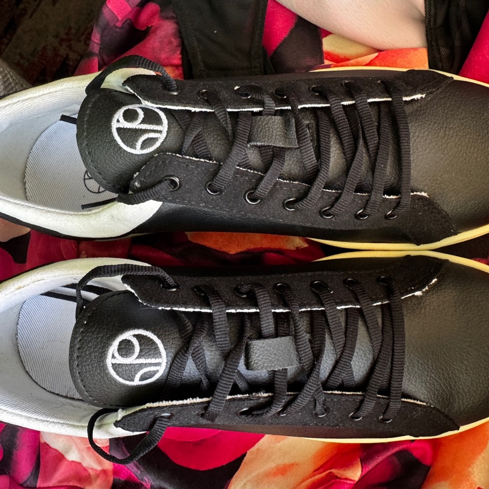 1People BorAs Classic Sneakers Oyster- Black Leather SIZE 39 (8) Womens NEW - Picture 14 of 15